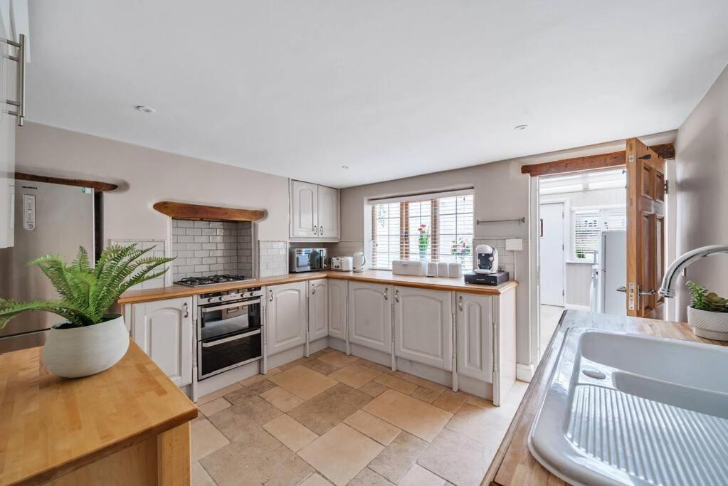 Fox Cottage, Within 5 Min Walk Of Bicester Village Esterno foto